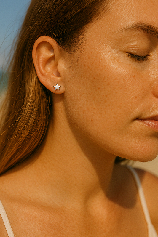 Ohrstecker mit Motiv Stern, aus 585er Weißgold
